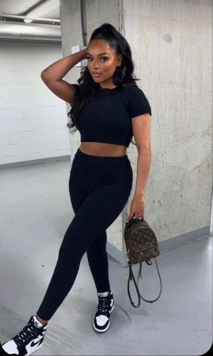 Instagram Baddie Fashion Wear With Black Sportswear Legging, Shoulder