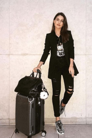 Airport Attires Ideas With Black Jeans, Aerolook Feminino Inverno