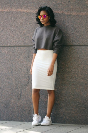 White Casual Skirt, Skirt Outfits Ideas, Wear A Sweatshirt With A Skirt