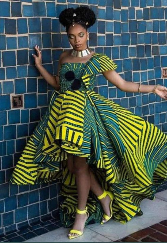 Classy outfit with short gown, one-piece garment, african fashion designers