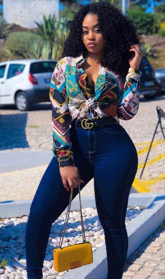 Black curvy girl fashion ideas with jeans, denim