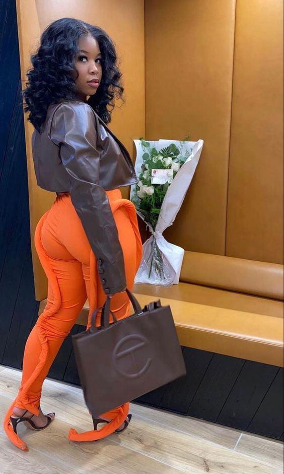 Orange outfit inspo with