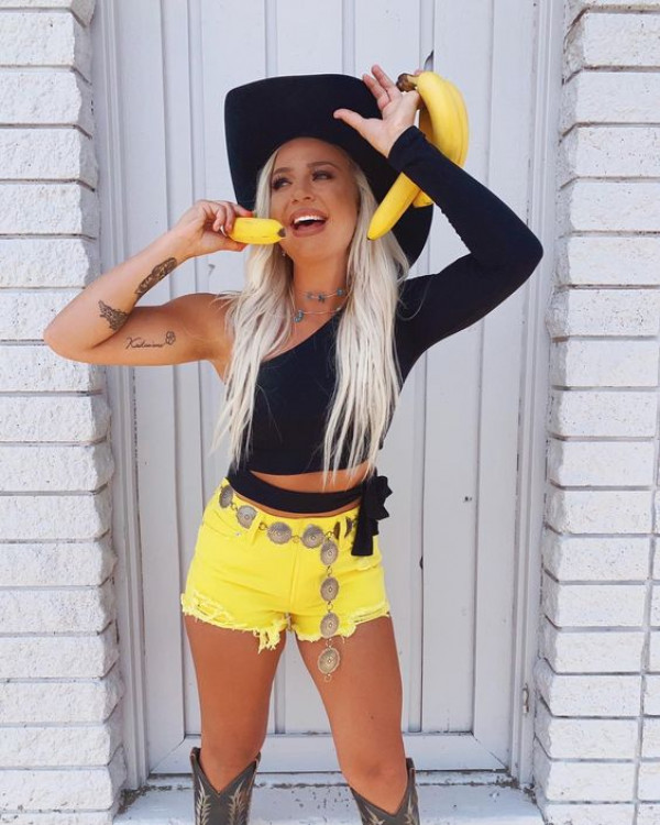 Cowgirl in Color Summer Outfit with Vibrant Yellow and Black!