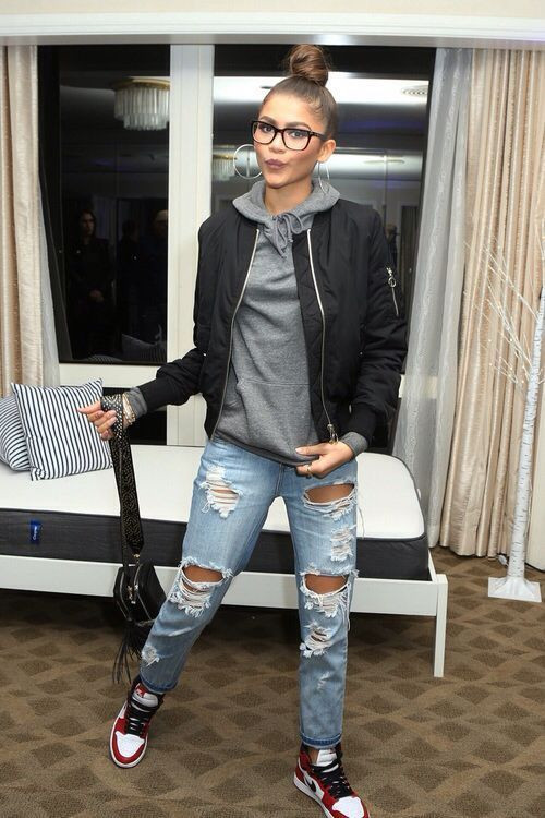 Tomboy Clothing Ideas With Pilot Jacket, Tomboy Zendaya Casual Outfits | Casual wear, online shopping