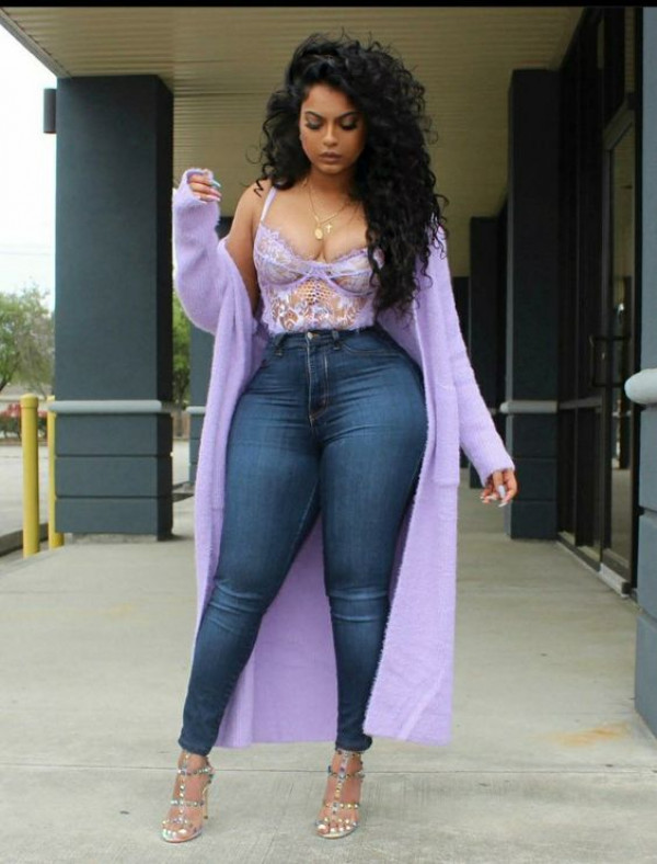 Whoever said style has limits hasn't seen this stylish curvy girl slaying in lavender and denim!