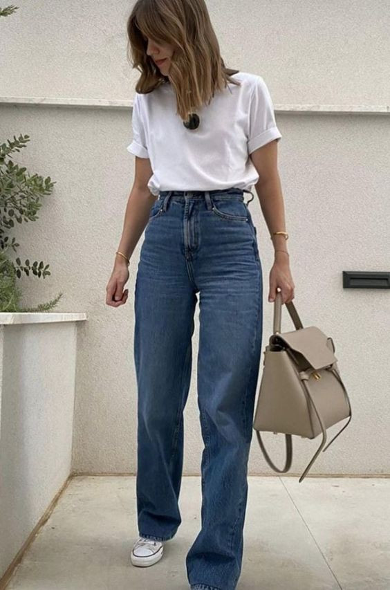 Dark Blue And Navy High Waisted Mom Jeans Outfit Ideas With White Top, Jeans | Mom jeans, jean jacket, wide-leg jeans