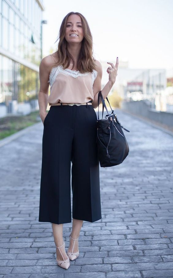 Black Pants Outfit Ideas With Top, Culotte Ropa | Luggage and bags