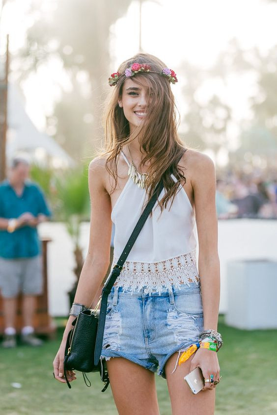 White Top, Coachella Fashion Wear With Light Blue Shorts, Coachella Look Capelli | Head hair, jean short, music festival, empire polo club, coachella valley music and arts festival