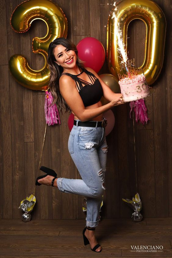 Birthday Outfit Clothing Ideas Light Blue Casual Jeans, Black Top | Party photography