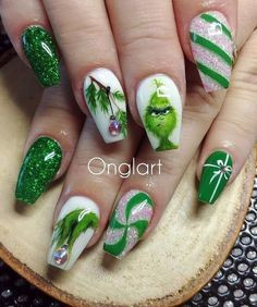 Grinch Christmas Nails, cool nail designs, green nail designs