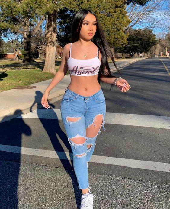 Light Blue Casual Trouser, School Baddie Fashion Tips With Crop Top, Outfits Aesthetic 2021 | Casual wear
