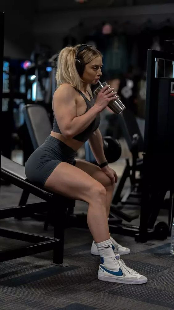 Miranda cohen at Gym -  Thigh Workout
