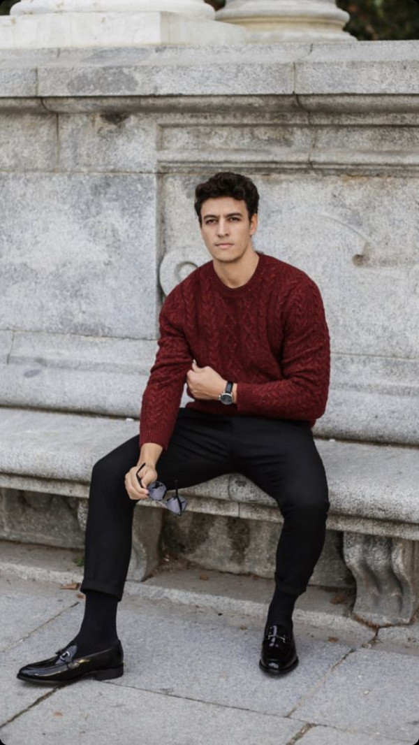 For jurors who mean business, go for a rich burgundy wool sweater for that determined look