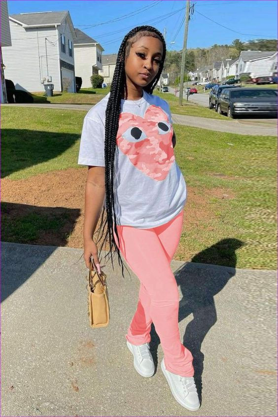 Pink Sweat Pant, School Baddie Fashion Tips With T-shirt | Fashion nova, women's fashion nova rawr reptar graphic sweatpants