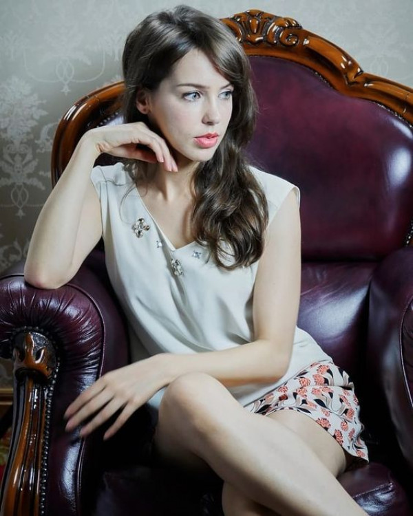 Stefanie_Joosten_Sexy_Pictures